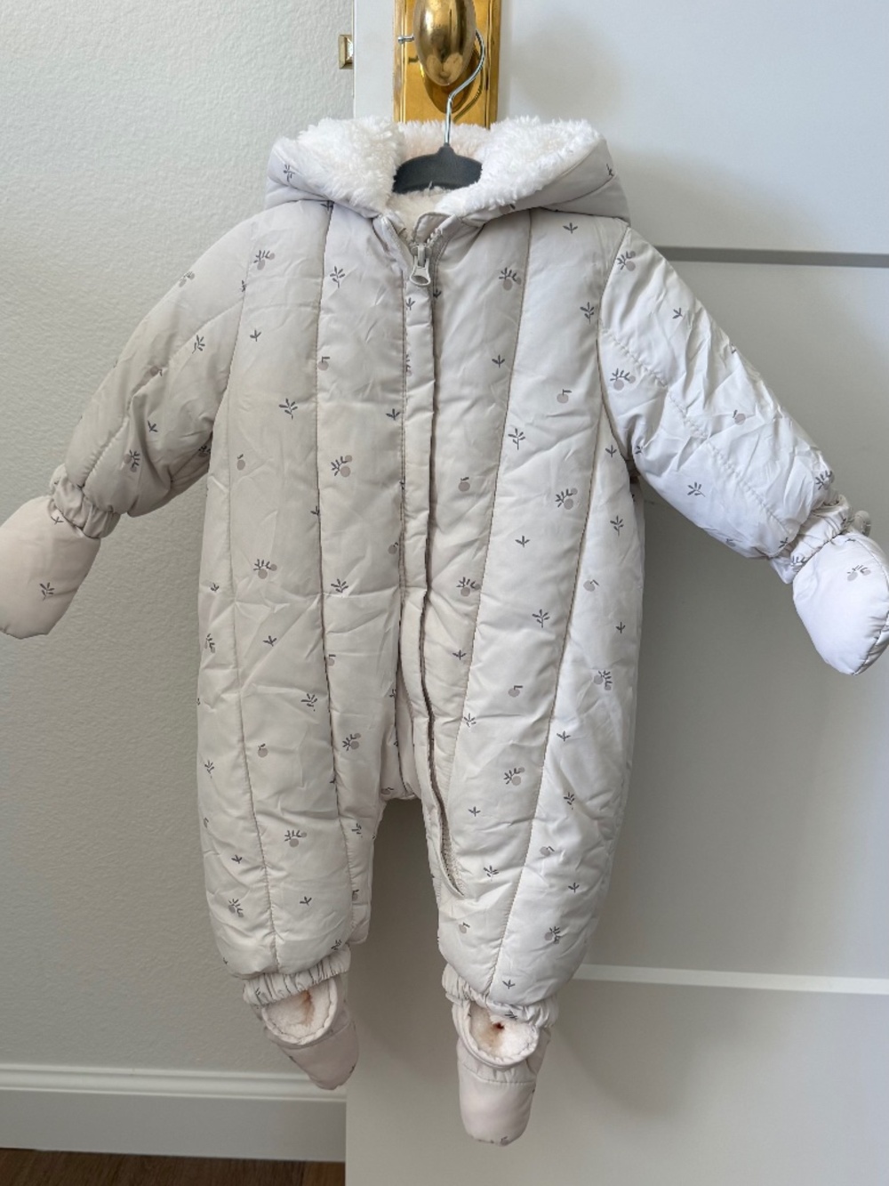Zara One-Piece Quilted Fleece Coverall Snowsuit - size 3-6 months - Picture 1 of 5